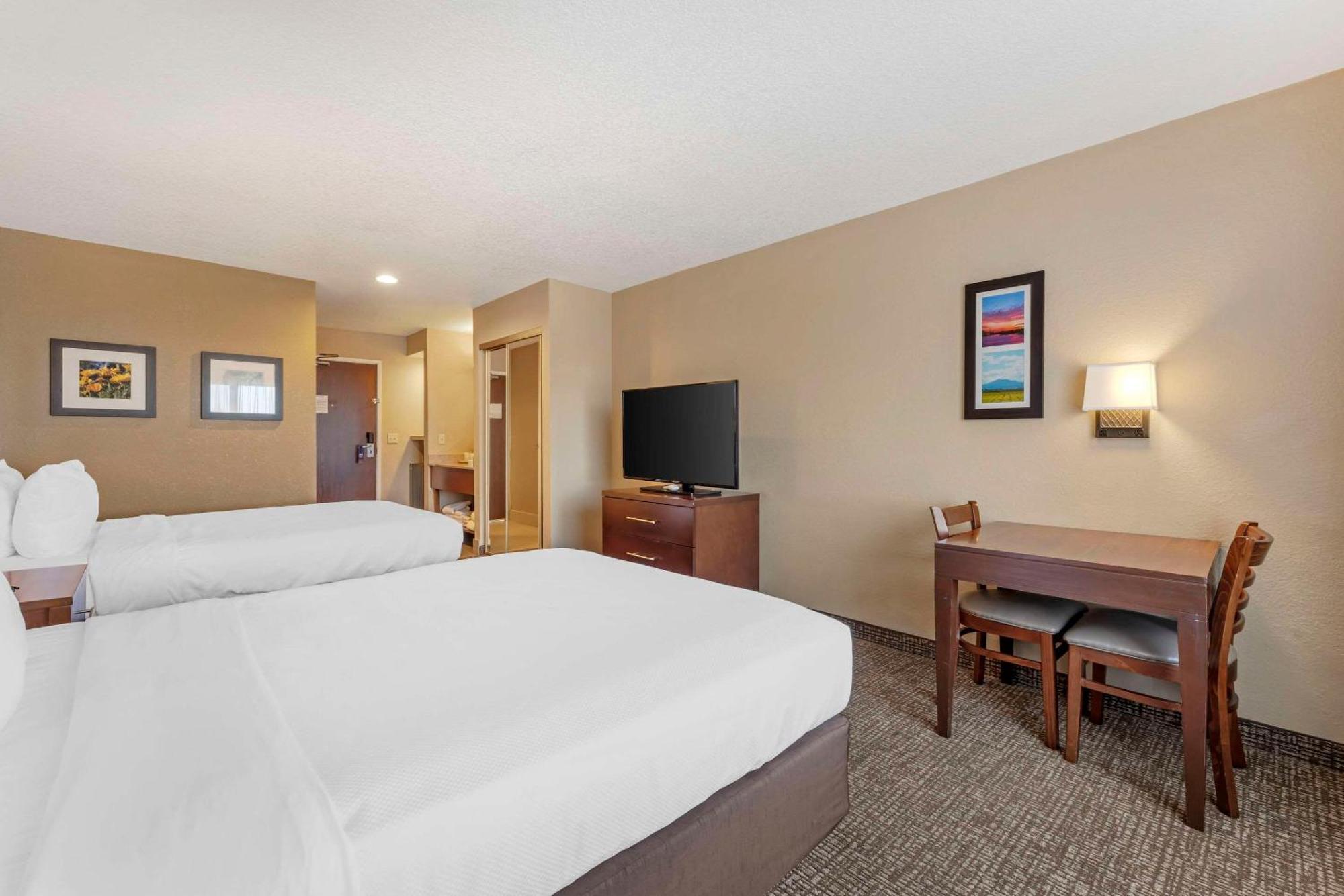 Comfort Inn Lathrop Stockton Airport Екстер'єр фото